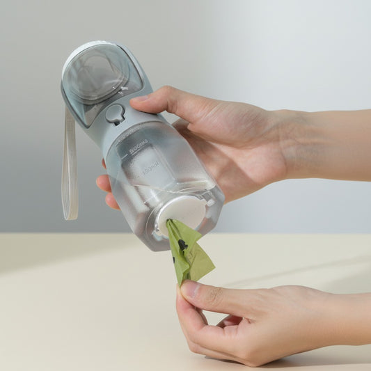 Bouteille 3-en-1 Animoo – L’essentiel pour votre animal, partout avec vous